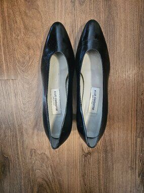 Liz Claiborne Black Size 8.5 pumps